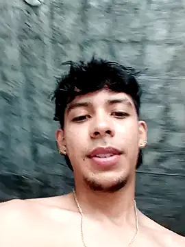 Snapshot of Elputas chatting on October 2025 04:24:02 PM Elputas online show from October 2025 04:24:02 PM