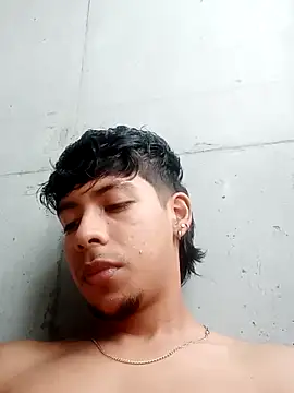 Snapshot of Elputas chatting on October 2025 03:47:02 PM Elputas online show from October 2025 03:47:02 PM