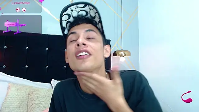 Oliver king sex online show from February 2025 03:28:02 PM