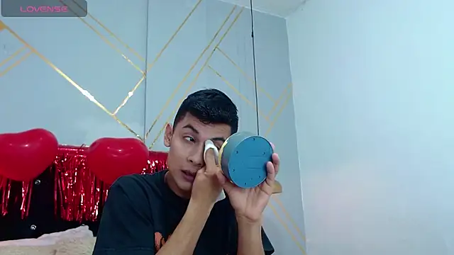 Oliver king sex online show from February 2025 05:31:02 PM