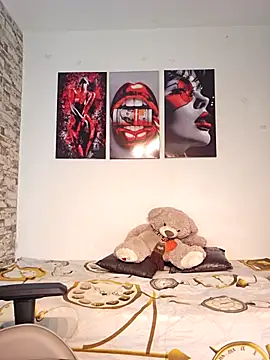 Antonella2 m online show from April 2026 01:05:02 PM