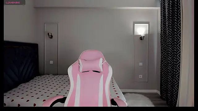 oxxx me online show from April 2026 08:31:02 AM