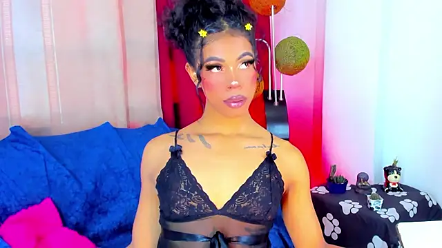 bloom444 online show from October 2025 10:17:01 PM