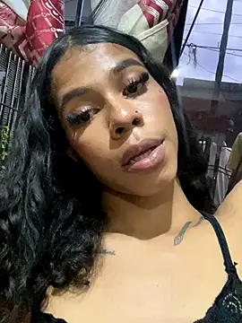 bloom444 online show from November 2025 10:42:02 PM