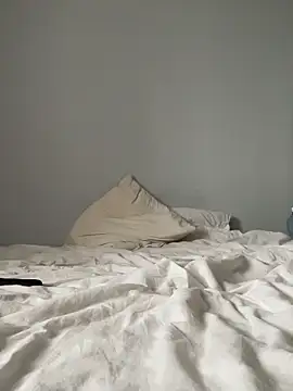 Holly Molii online show from February 2026 07:51:01 AM