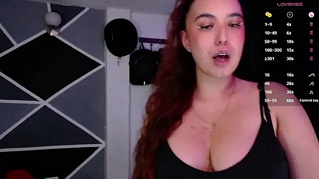 liannalee  online show from April 2026 10:22:02 PM