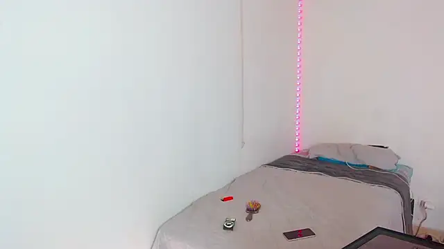 Snapshot of ChristinaSaphier chatting on February 2025 04:14:01 PM ChristinaSaphier online show from February 2025 04:14:01 PM