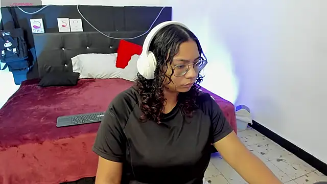 im angels77 online show from February 2025 02:15:02 AM