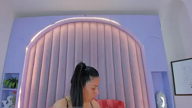 JaylaScott   online show from February 2026 11:53:01 AM