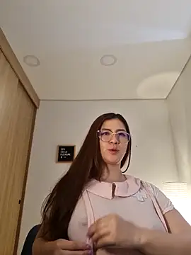 Snapshot of Rachel_t_ chatting on October 2025 04:52:01 PM Rachel t online show from October 2025 04:52:01 PM