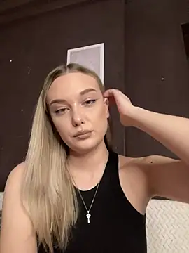 Alisa Rise online show from March 2025 06:40:02 PM