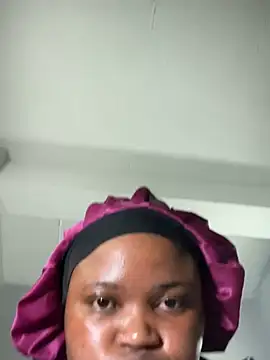 Curveysinaa online show from February 2025 07:21:01 PM