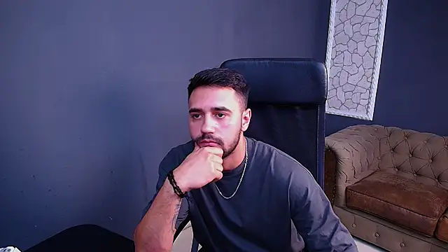 AxelWaylon online show from October 2025 12:02:02 PM