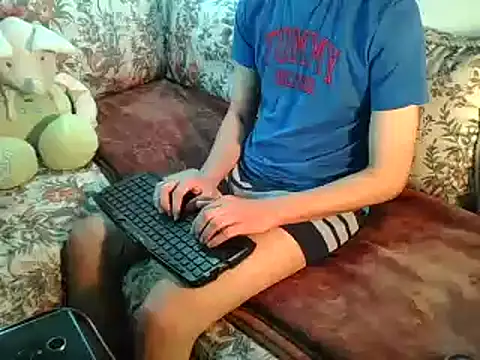 anwarlovemaroc online show from March 2025 08:31:02 PM