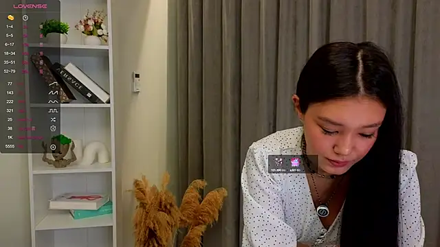 OraBurby online show from September 2025 03:01:01 PM