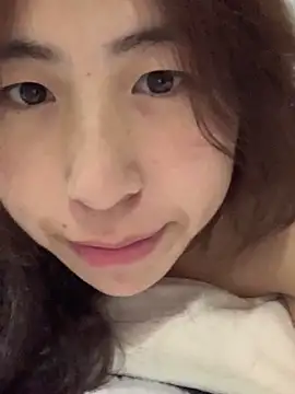 Snapshot of Aimeil chatting on December 2024 04:03:01 PM Aimeil online show from December 2024 04:03:01 PM