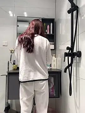 Snapshot of Aimeil chatting on January 2025 11:54:02 AM Aimeil online show from January 2025 11:54:02 AM