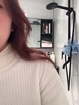 Snapshot of Aimeil chatting on January 2025 12:20:01 PM Aimeil online show from January 2025 12:20:01 PM