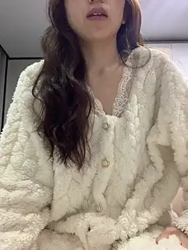 Snapshot of Aimeil chatting on March 2025 01:32:02 PM Aimeil online show from March 2025 01:32:02 PM