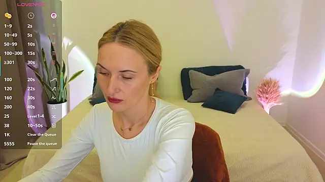 AlisssaRose online show from December 2025 08:28:02 PM