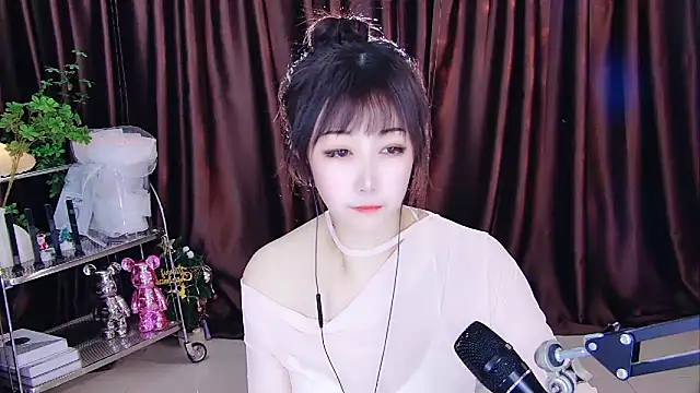 Snapshot of xiaoya666--baby chatting on February 2025 02:19:02 PM xiaoya666--baby online show from February 2025 02:19:02 PM