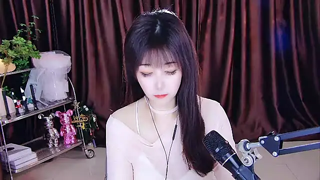 Snapshot of xiaoya666--baby chatting on February 2025 01:57:01 AM xiaoya666--baby online show from February 2025 01:57:01 AM