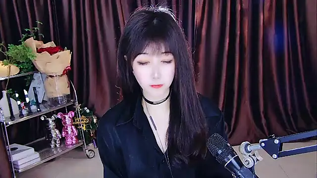 Snapshot of xiaoya666--baby chatting on February 2025 02:32:01 PM xiaoya666--baby online show from February 2025 02:32:01 PM