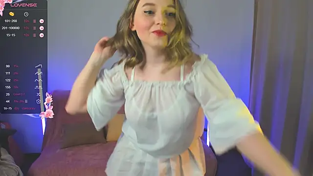 Snapshot of alysia_storm chatting on March 2025 04:44:01 PM alysia storm online show from March 2025 04:44:01 PM