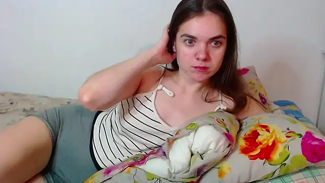 SallyMkn online show from October 2025 05:25:02 PM