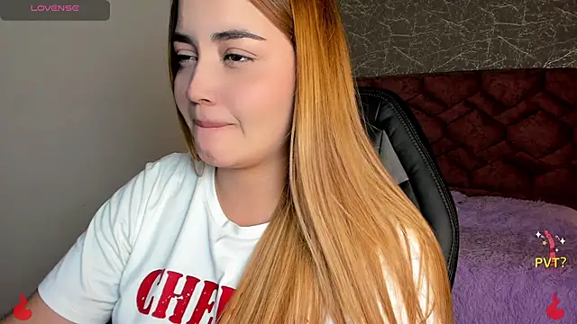 Lucia star   online show from January 2025 10:28:02 PM