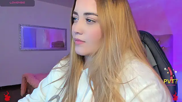 Lucia star   online show from February 2025 03:55:02 AM