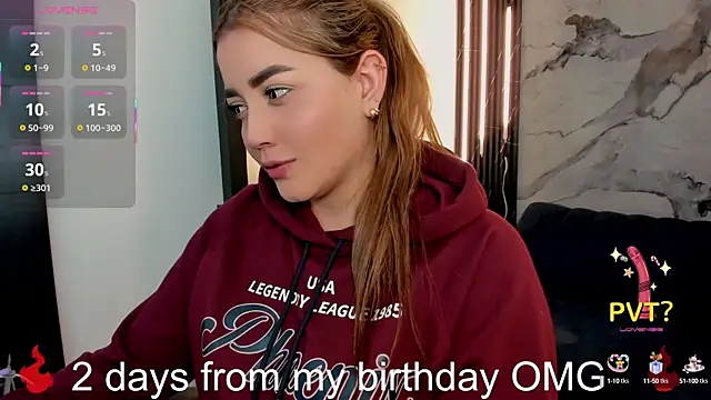 Lucia star   online show from September 2025 07:04:01 PM