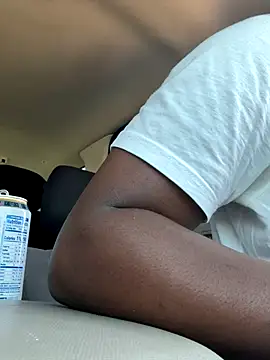 Festivitiesking1 online show from October 2025 07:01:02 PM