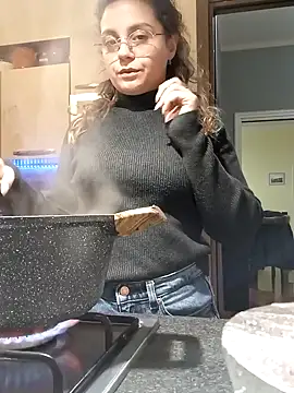 ItalianiMuli online show from December 2024 07:21:02 PM