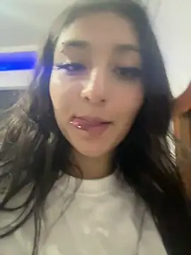 Snapshot of julyana_ chatting on December 2024 03:35:01 AM julyana online show from December 2024 03:35:01 AM