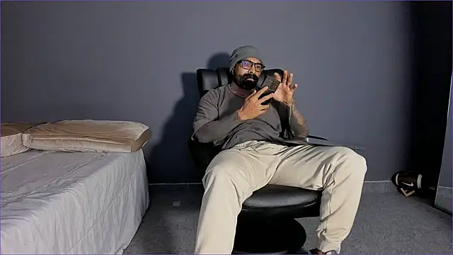 Snapshot of Brock_hurn1 chatting on July 2026 10:58:02 PM Brock hurn1 online show from July 2026 10:58:02 PM