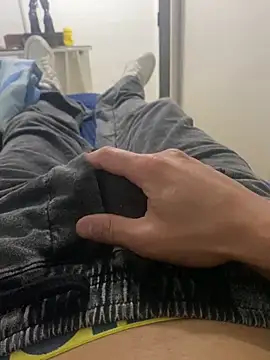 Naxxx online show from October 2025 10:28:02 PM