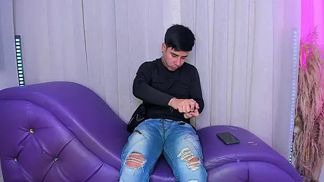 Yourslust  online show from February 2026 12:26:01 PM