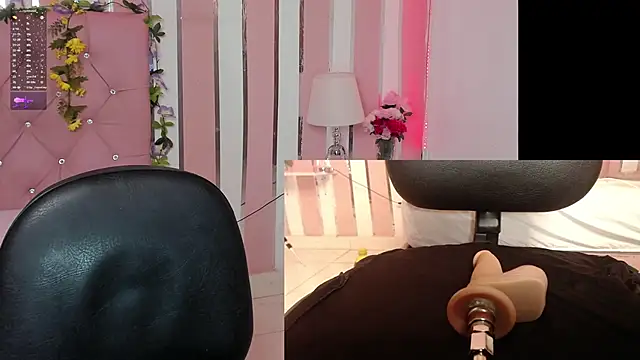 PetiteSalome online show from September 2025 04:25:02 AM