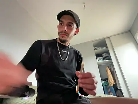 Rebeu313 online show from April 2026 01:41:01 PM