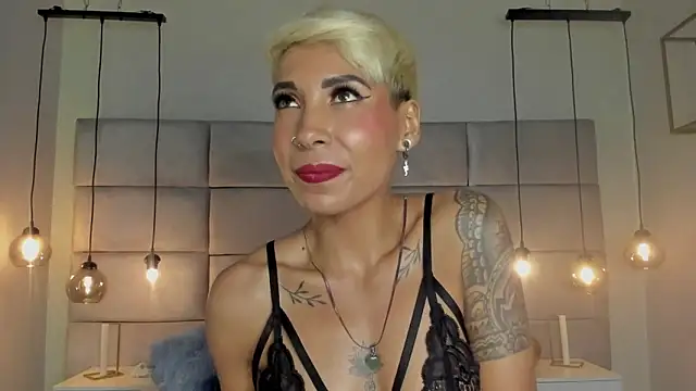 MiaMorgan  online show from January 2025 06:01:02 PM