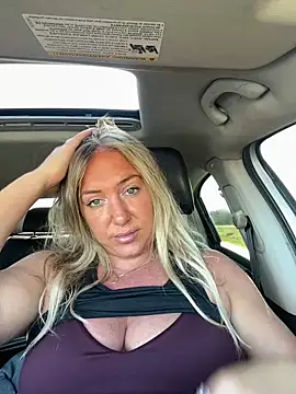 sunshinekisses online show from May 2026 01:19:01 PM