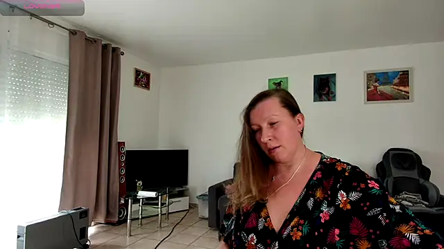 YOUR ELENA online show from January 2025 10:40:02 AM