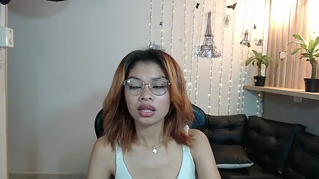 Snapshot of Perla_prg chatting on December 2024 12:18:01 AM Perla prg online show from December 2024 12:18:01 AM