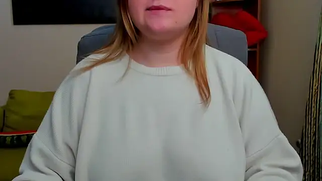 Snapshot of Doliss chatting on February 2025 08:03:01 AM Doliss online show from February 2025 08:03:01 AM