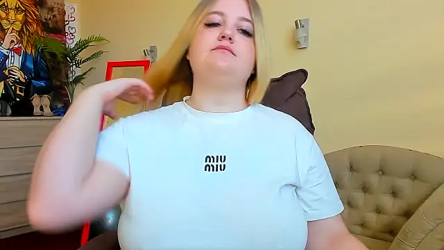 Snapshot of Doliss chatting on September 2025 06:14:01 AM Doliss online show from September 2025 06:14:01 AM