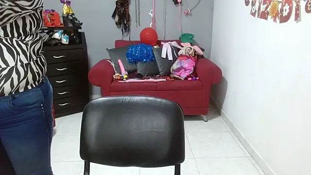 emperabigbootybigass online show from February 2025 03:37:02 PM