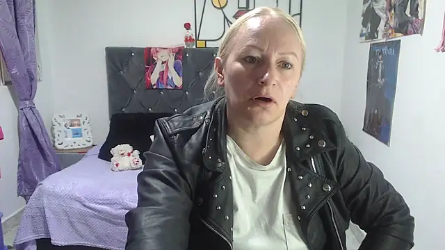 emperabigbootybigass online show from June 2026 12:33:02 PM