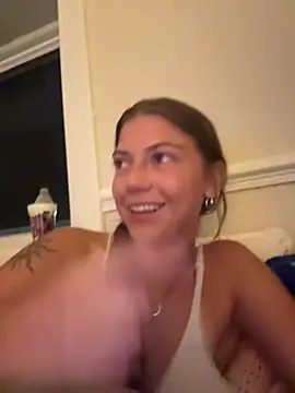 Snapshot of emilycoco chatting on July 2026 04:21:02 AM emilycoco online show from July 2026 04:21:02 AM