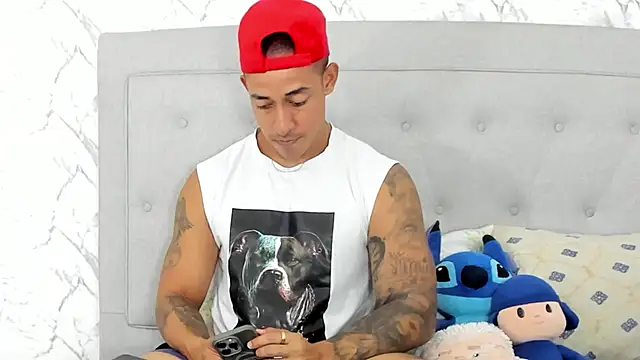 luigiferrara online show from February 2025 04:32:01 PM